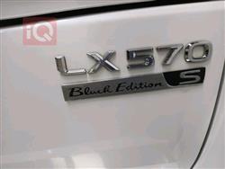 لێکزس LX
